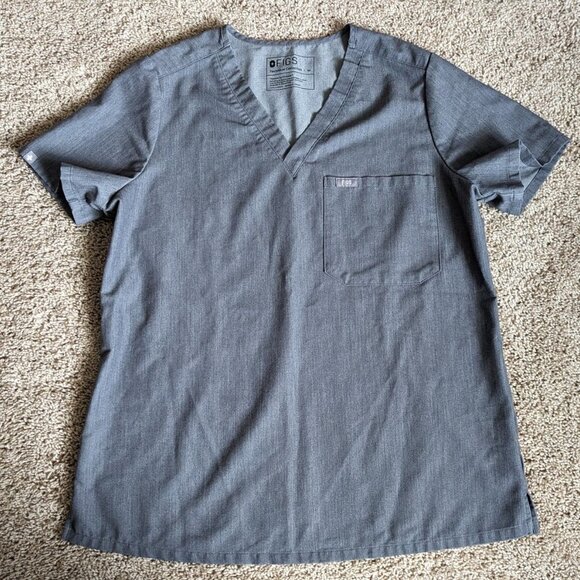Figs Tops - FIGS Technical Collection Scrub Top Women Sz M Gray Catarina One-Pocket Relaxed
